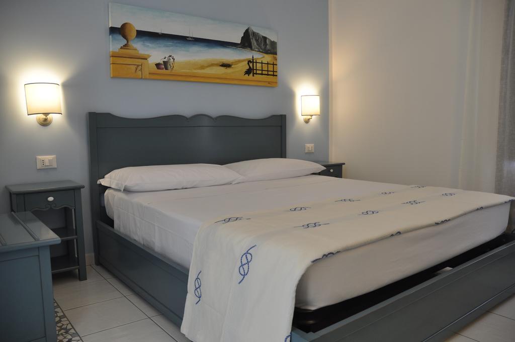 Athena Bed & Breakfast Сан-Вито-Ло-Капо Номер фото